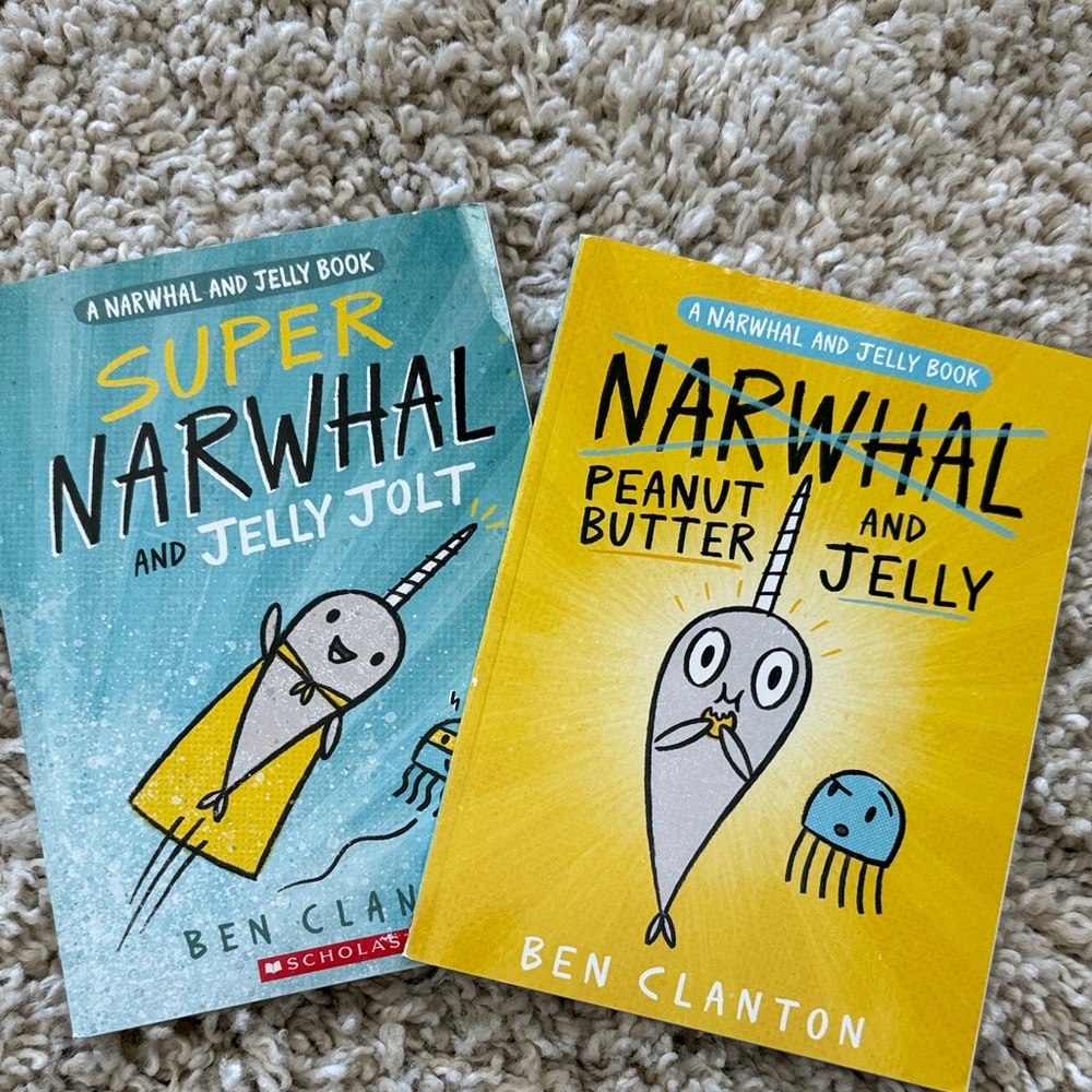 Scholastic Narwhal and Jelly Book Set - Blue and Yellow Covers